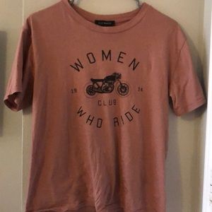 tan t shirt “women who ride club”never worn